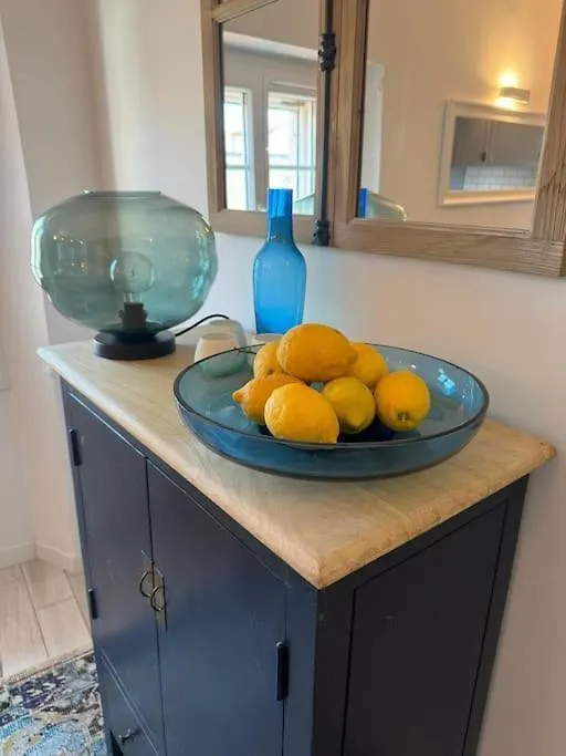 Arazy - Superb Duplex Old Antibes Very Central, Ac, Terrace Apartment